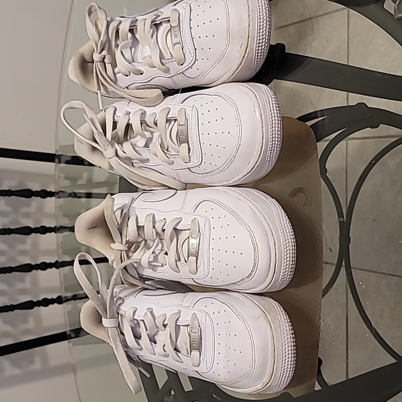 2 pair Air Force 1 20$ each - Picture 1 of 6